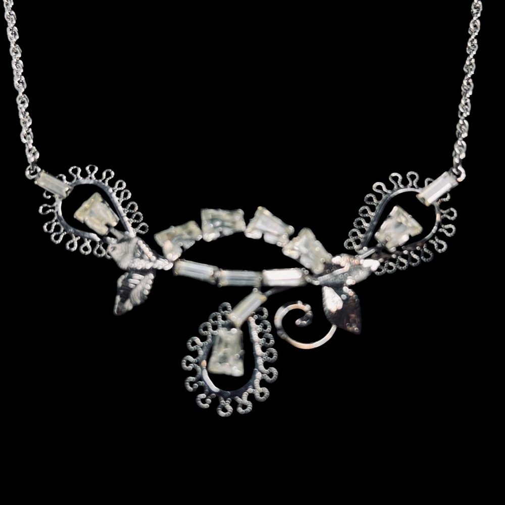 Star Art Sterling Silver Rhinestone Necklace And Screw Back Earrings Set (5120) - Picture 2 of 13